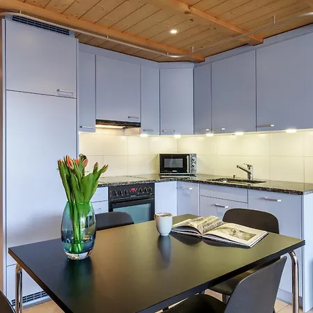 Kinohaus 7 *
